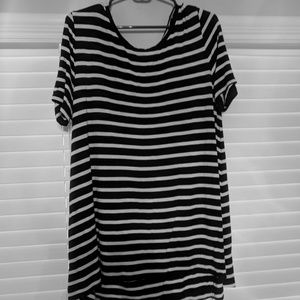 Short Sleeve Tee w/ Lace Back